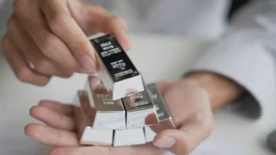 Varsova da otobus kazasinda 5 kisi yaralandi 39869