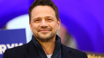 Varsova da sokak daraltma planlarina i ceriden elestiri absurt bulundu 34024