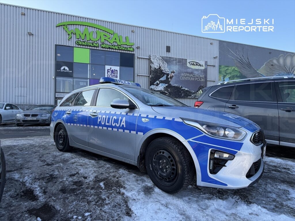 varsova da tirmanma duvarinda cocuk kazasi i ki cocuk hastaneye kaldirildi 34494