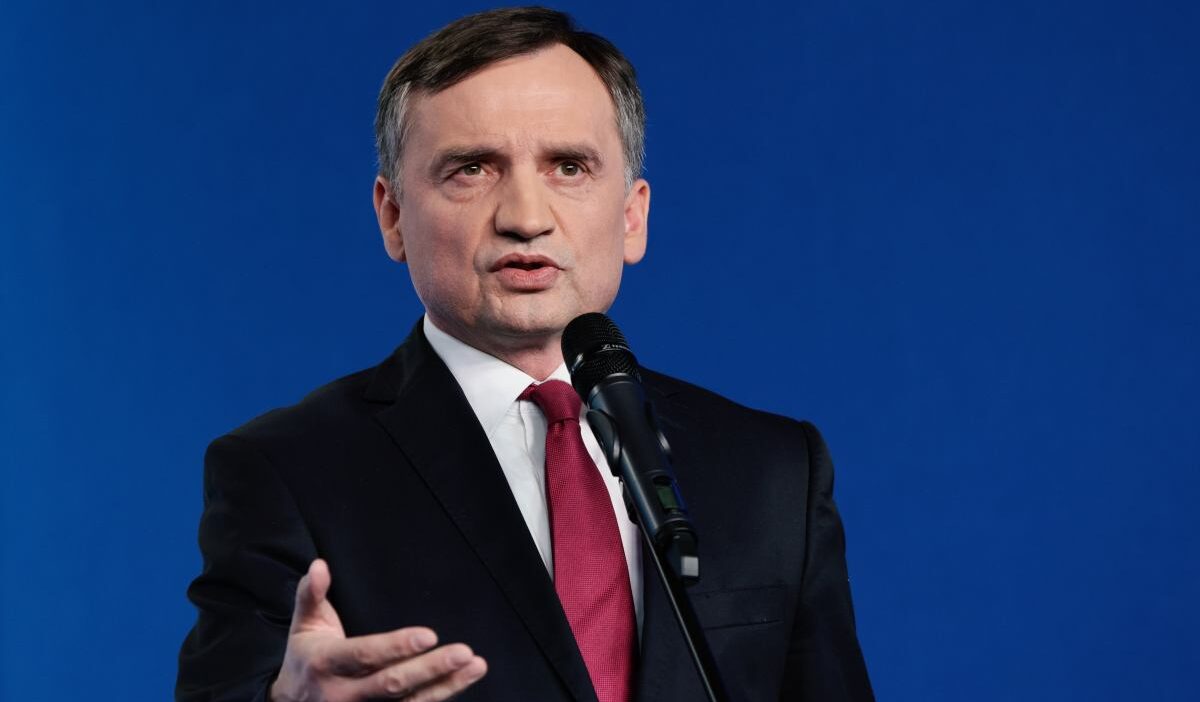 Varşova-mokotow mahkemesi, ziobro'nun avukatlarının yargıçtan çekilme taleplerini reddetti 1 Varsova mokotow mahkemesi ziobro nun avukatlarinin yargictan cekilme taleplerini reddetti 33905