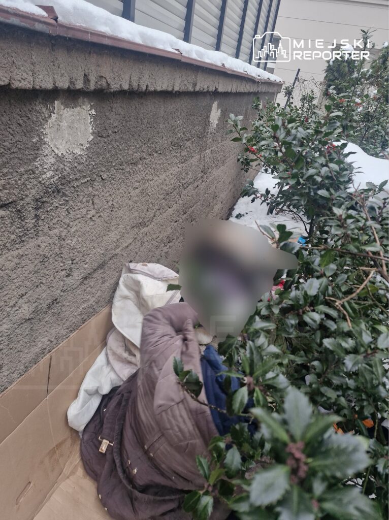 varsova nin merkezinde kadin cesedi bulundu 57 yasindaki kadin hayatini kaybetti 40684