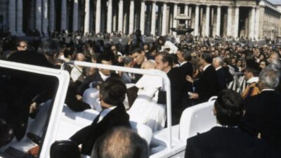 Vatikan dan uzun yillar hizmet veren angelo gugel hayatini kaybetti 33753