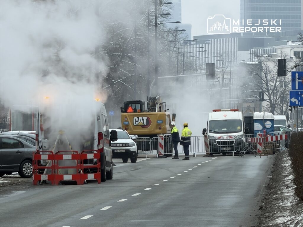 wola da isik santrali arizasi g rczewska caddesi trafige kapandi metro ve otobus hatlari etkilendi 39692