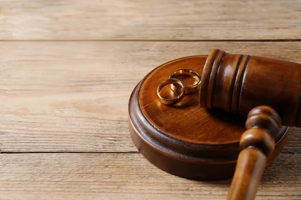 yuksek mahkeme de evli hakimler yasagina hukuki basvuru 39799