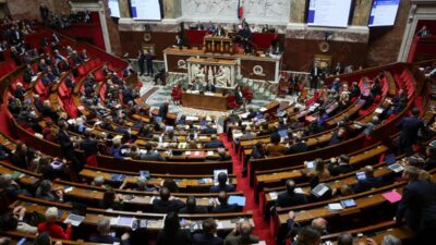 Z32536532ihgzgromadzenie narodowe zdjecie ilustracyjne