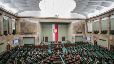 27 26 oylamayla parti i ci degisikler mart ziyarete durduruldu 46424