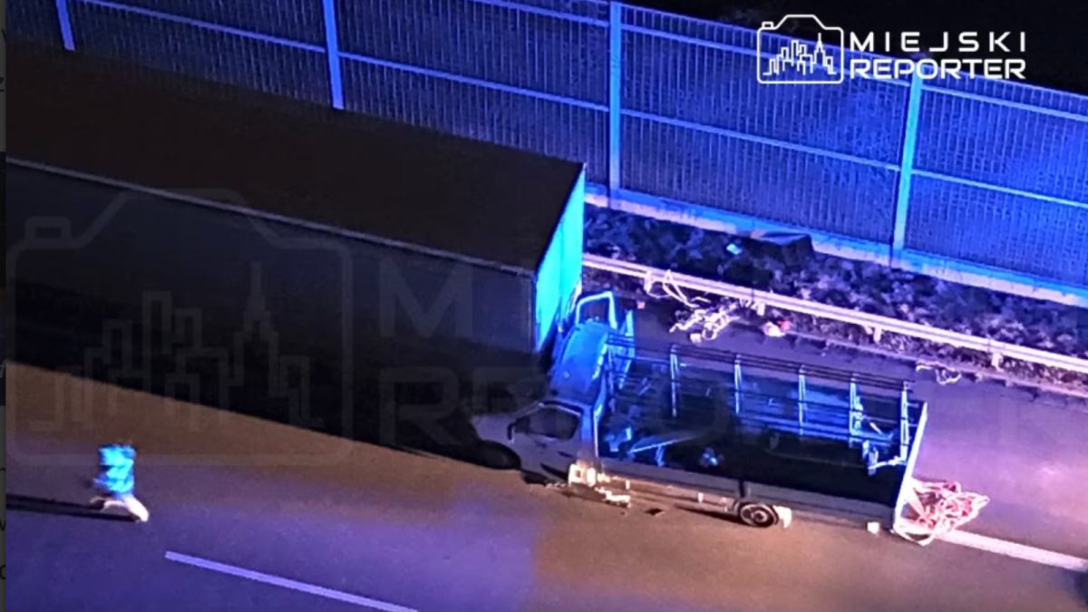 A2 otoyolunda tir ile kamyonet carpismasi 2 kisi hastaneye kaldirildi 46293