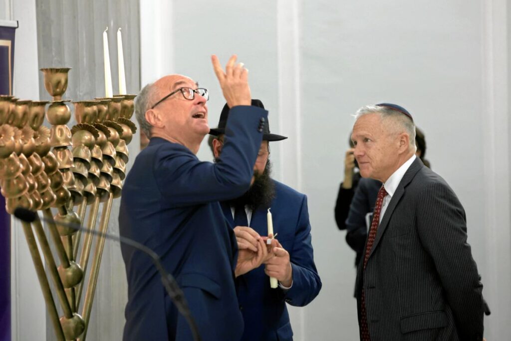 abd buyukelcisi polonya meclis baskani ile i liskisini kesti nobel nominasyonu krizi 45510