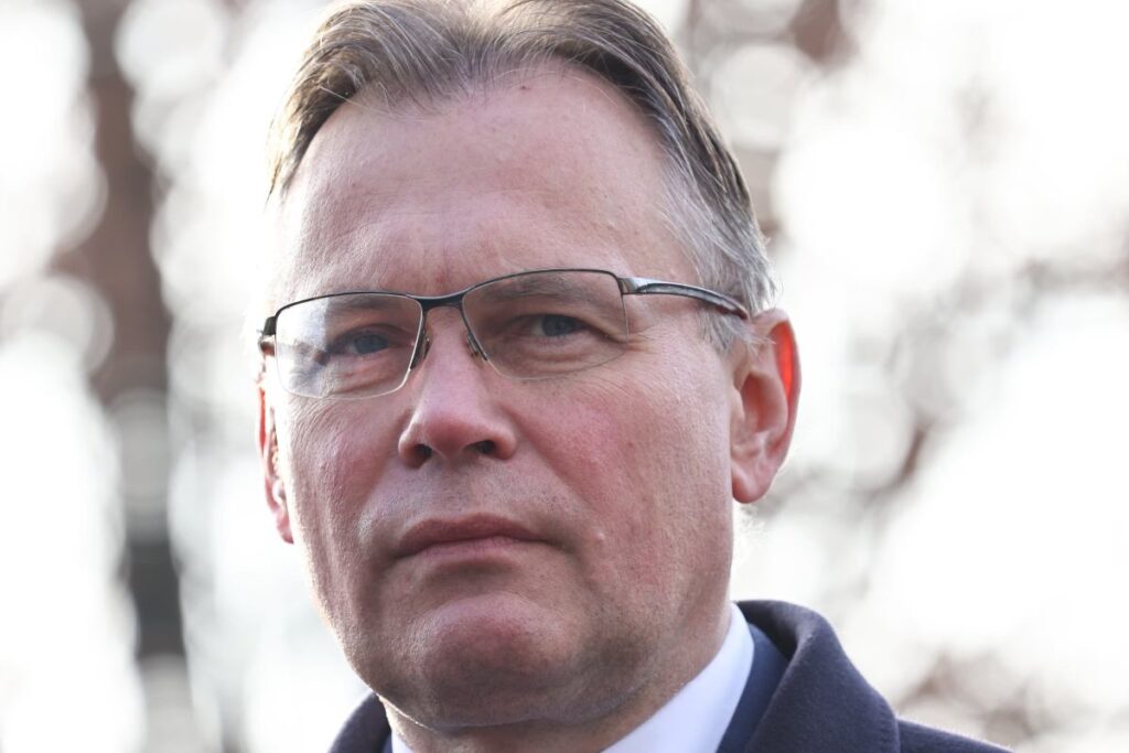 abd buyukelcisi tom rose ile sejm baskani czarzasty arasindaki nobel baris odulu gerginligi 43459