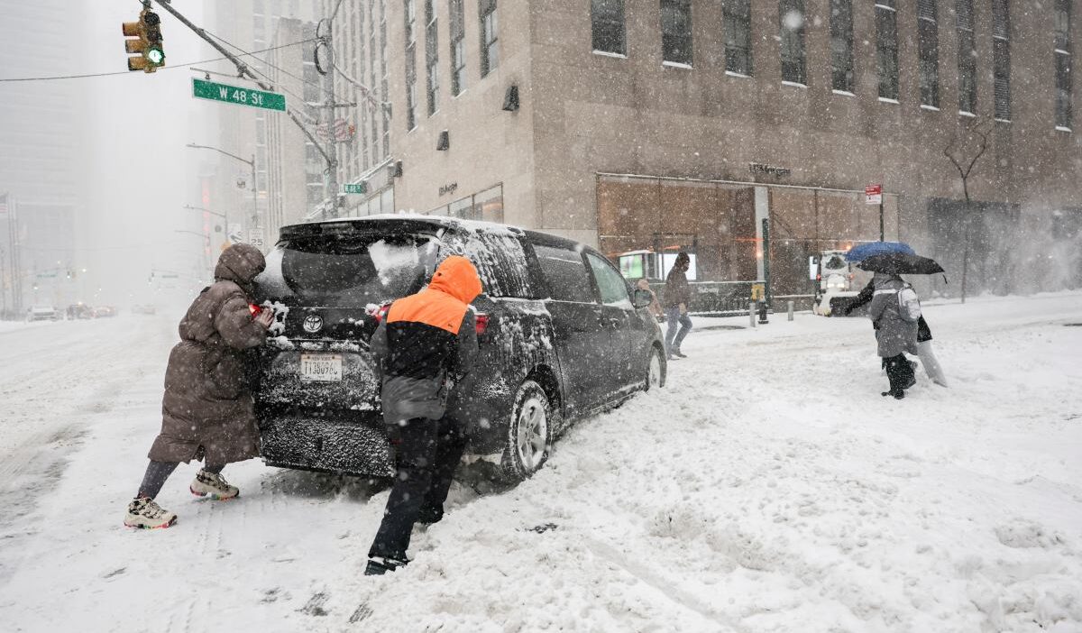 Abd de kis firtinasi onlarca eyalette alarm 40959