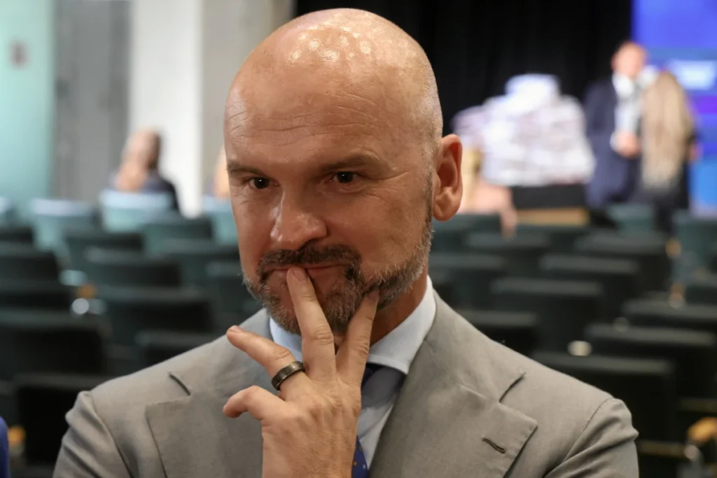 abd konsorsiyumu inpost u 15 6 euro dan satin almayi planliyor 44180