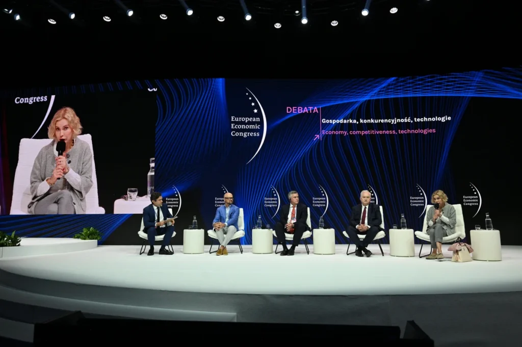 abd yeni yaptirimlarla i ran petrol sektorune hedef oldu 49348