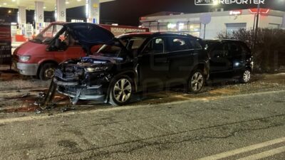 Alkollü sürüü çarpışmayı tetikledi: varşova sınırlarında zincirleme kazada 2 kişi yaralandı 3 Alkollu suruu carpismayi tetikledi varsova sinirlarinda zincirleme kazada 2 kisi yaralandi 49835