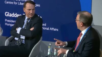 Atlantik'in bir tarafı değerlerini diğine dayatma çabasında 3 Atlantik in bir tarafi degerlerini digine dayatma cabasinda 46367