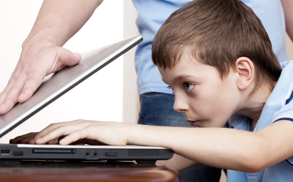 avustralya da 16 yas alti sosyal medya yasasi meclisten gecti 40920