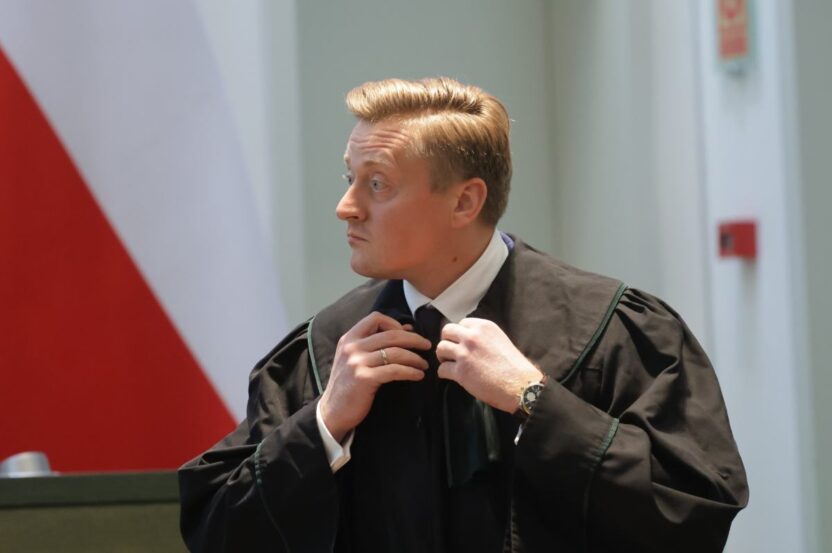 Bartosz lewandowski prezydentin hizli sansur tasarisinin yazari olarak gosterildi 48460