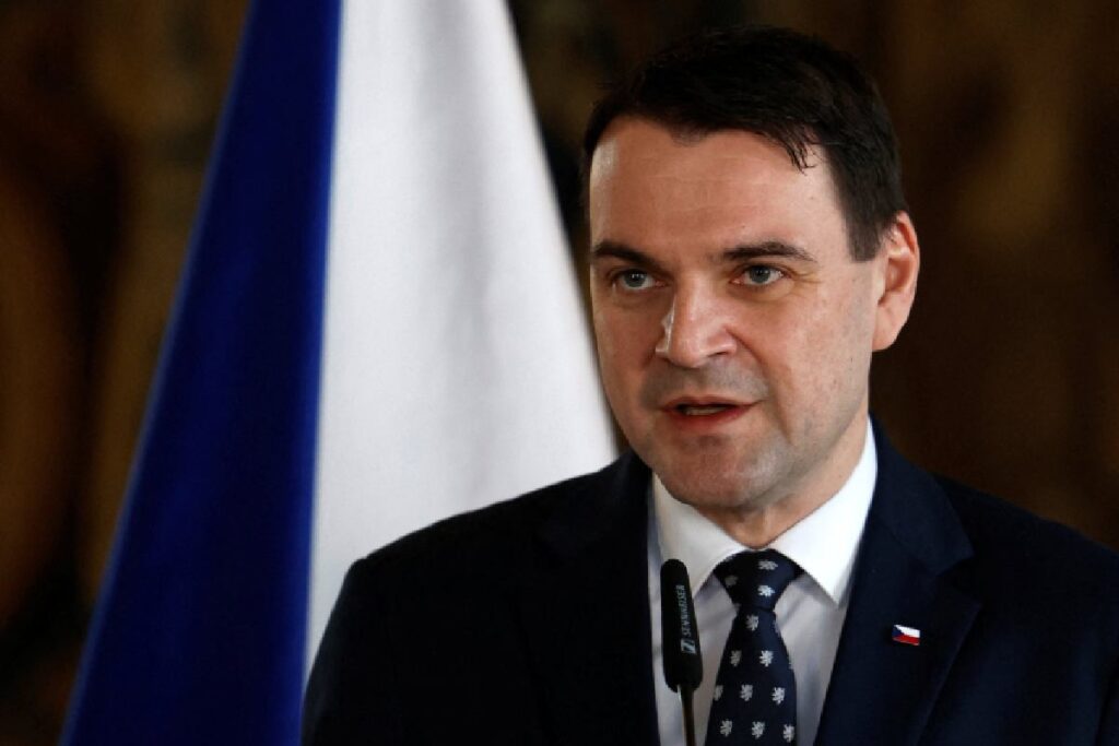 cek muhalefeti macinka nin munih performansini elestirdi 46619