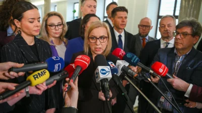 Centrum partisinin kuruluş süreci hızlanıyor 3 Centrum partisinin kurulus sureci hizlaniyor 49161