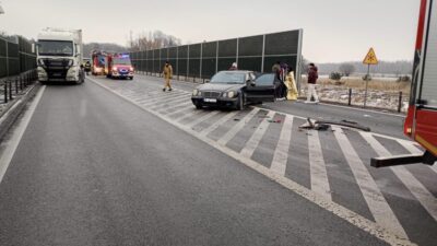 Chroboty deki kaza dk50 yolu tamamen kapatildi 3 kisi hastaneye kaldirildi 47120