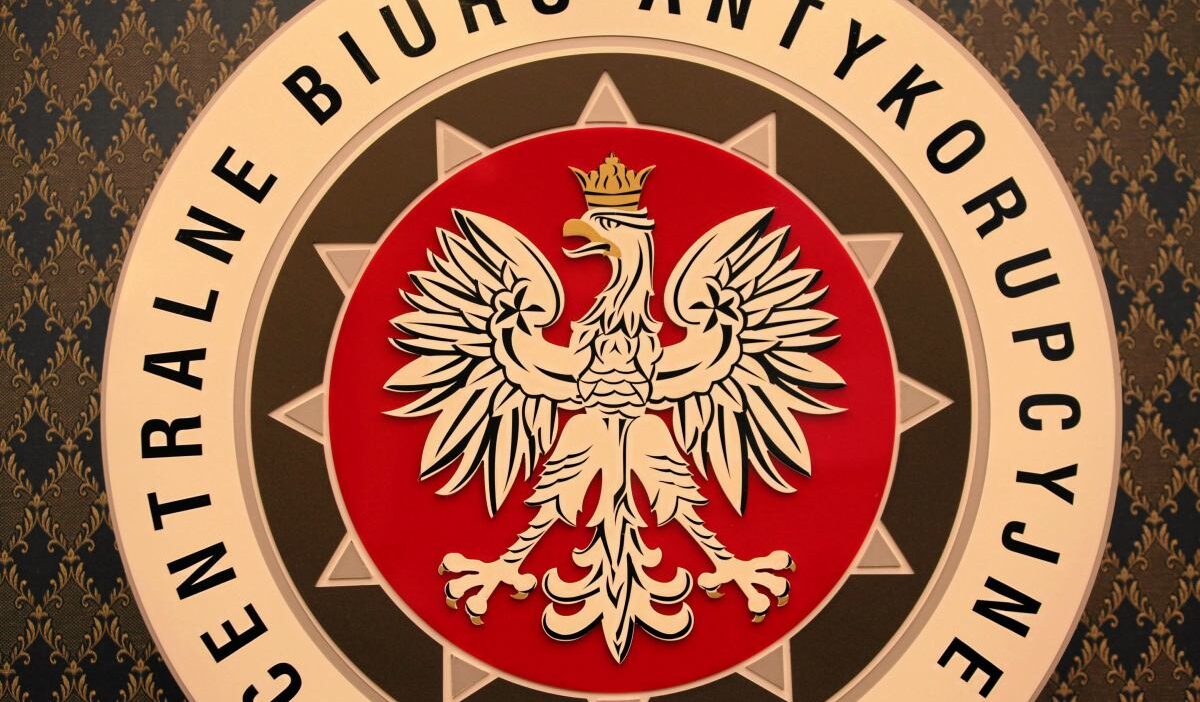 Częstochowa başkanı krzysztof m. , yolsuzluk şüphesiyle gözaltına alındı 1 Cz stochowa baskani krzysztof m yolsuzluk suphesiyle gozaltina alindi 49655