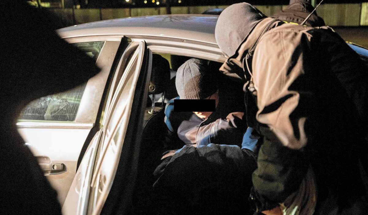 Cz stochowa baskani yolsuzluk operasyonunda yakalandi 50056