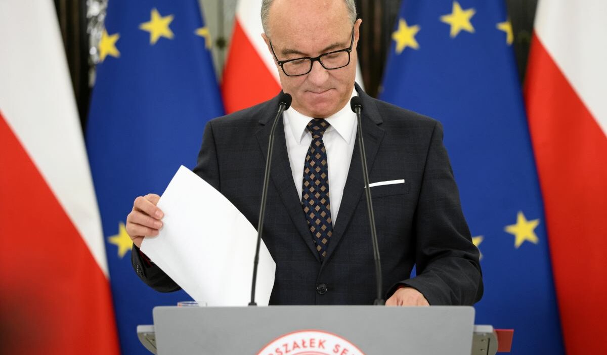 Czarzasty krs yasasi i cin nawrocki ye uyardi 44628