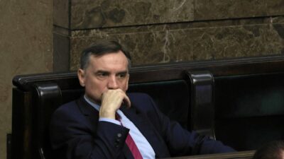 D da 112 hattini ziobro i cin tikayan adam cezalandirilacak eski bakan icin yakalama emri cikarildi 43643