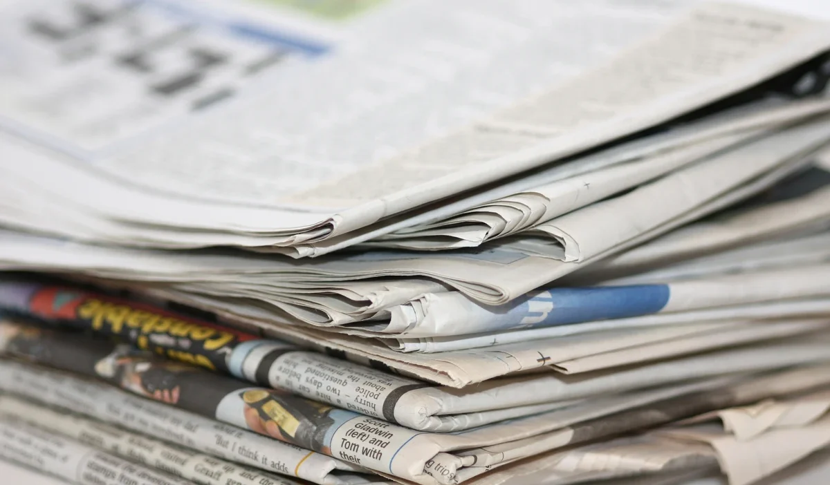 Disi kirmizi i ceri beyaz polityka nin celiskili dunyasi 50064