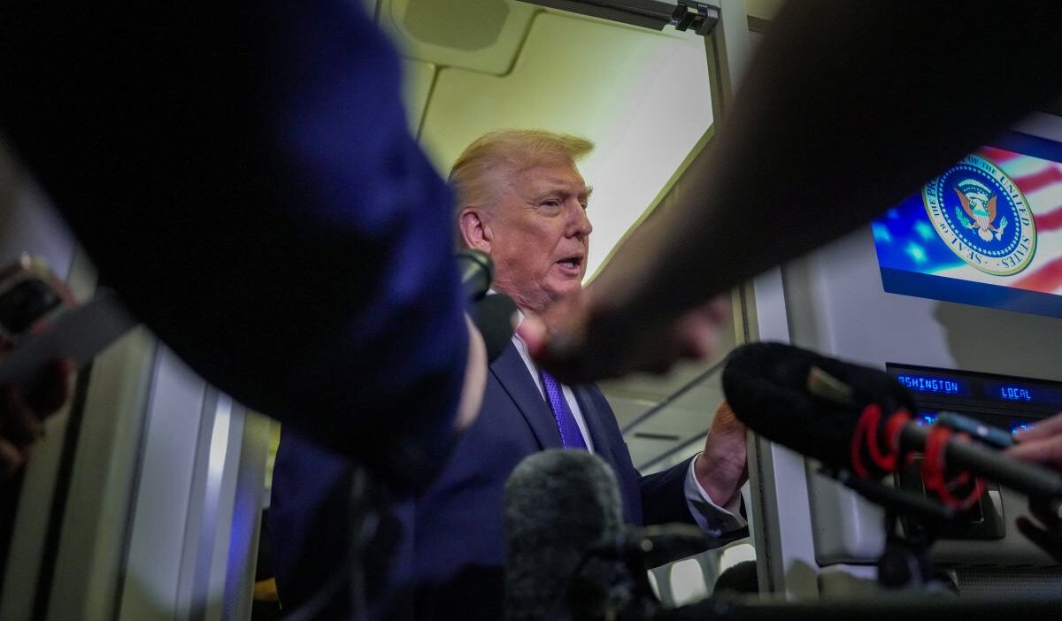 Donald trump tan barack obama lari maymunolarak gosteren video 43514