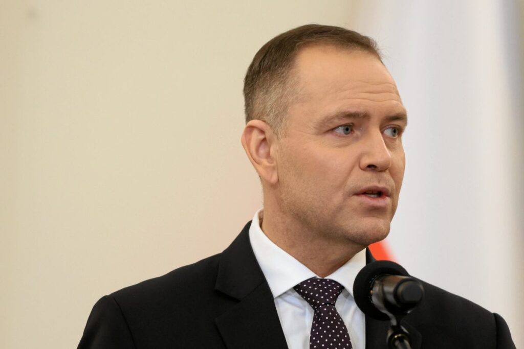 donald tusk polonya baris konseyi ne katilmayi planlamiyor 47047