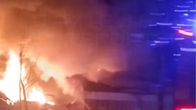 Dzier enin de mobilya fabrikasinda yangin 600 metrekare alan etkilendi 47507