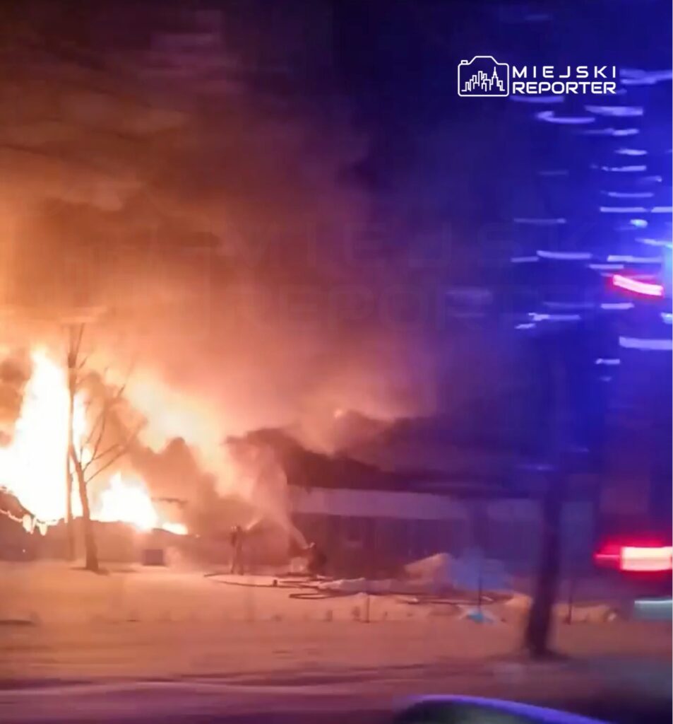 dzier enin de mobilya fabrikasinda yangin 600 metrekare alan etkilendi 47507