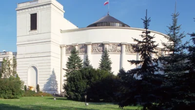 Eski bakan yardimcisinin anayasaya gore hatali i ddialari 45741