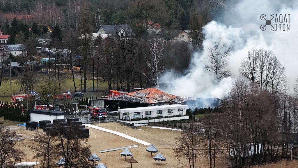 Grabinski plajı 'patelnia'da yangın: malzeme kaybı yok, 14 birlik kurtarma operasyonu 1 Grabinski plaji patelnia da yangin malzeme kaybi yok 14 birlik kurtarma operasyonu 48832