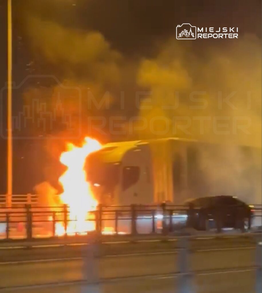 grote rowecki koprusu nde tir yangini trafigi etkiledi 46556