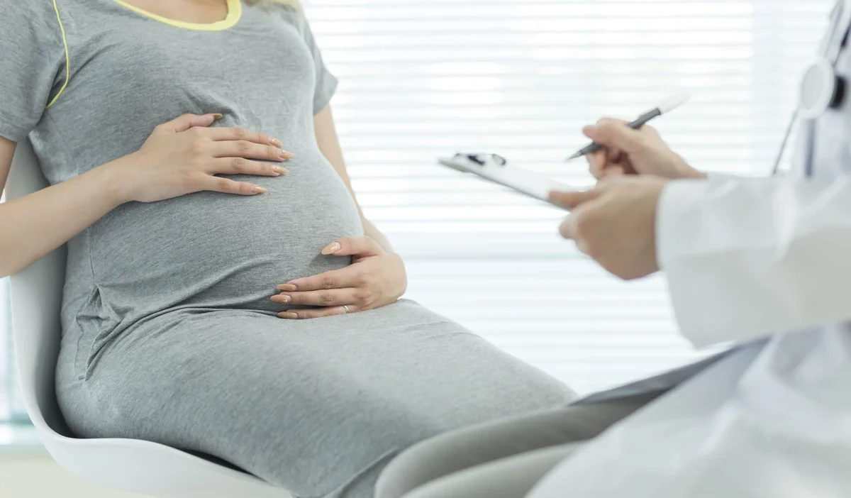 Hamilelerde hastalık i̇zinlerinde kontrol artışı, 2025'te 5 binin üzerinde vaka 1 Hamilelerde hastalik i zinlerinde kontrol artisi 2025 te 5 binin uzerinde vaka 49428