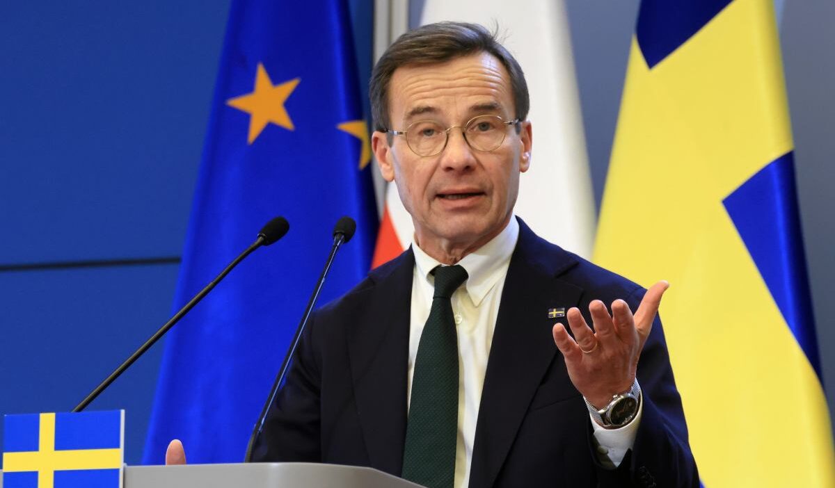 I svec ab vatandaslari icin zorunlu kayit teklif etti 41916