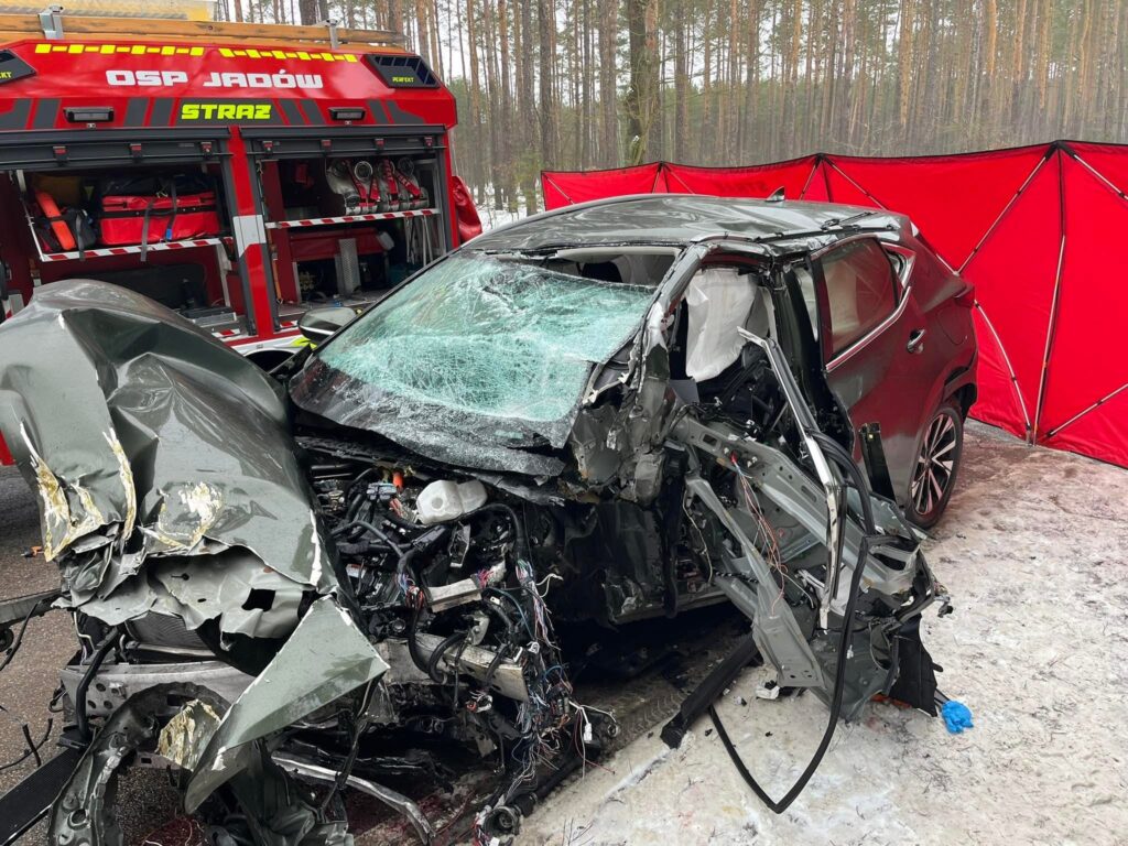 jadow ile sulej w arasinda olumlu kaza lexus surucusu yasamini yitirdi 43205