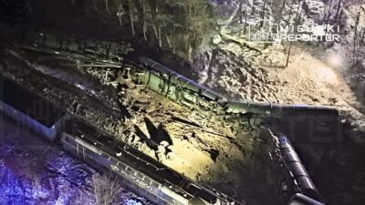 Jaroszowa wola da tren kazasi 8 vagon devrildi 41626