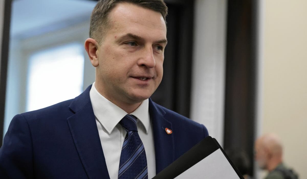 Jeffrey epstein dosyalarindaki polonya baglantilari analiz ekibi kuruldu 41986