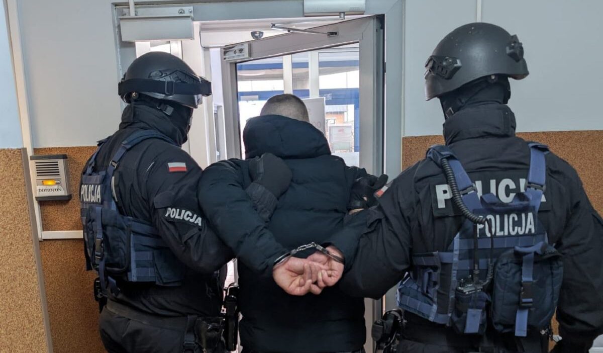 K pno da 14 yasindaki kizin cinayeti 24 yasli supheli gozaltina alindi 41431