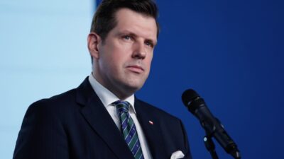 Kaczy ski basbakan adayini martta aciklayacak 48544