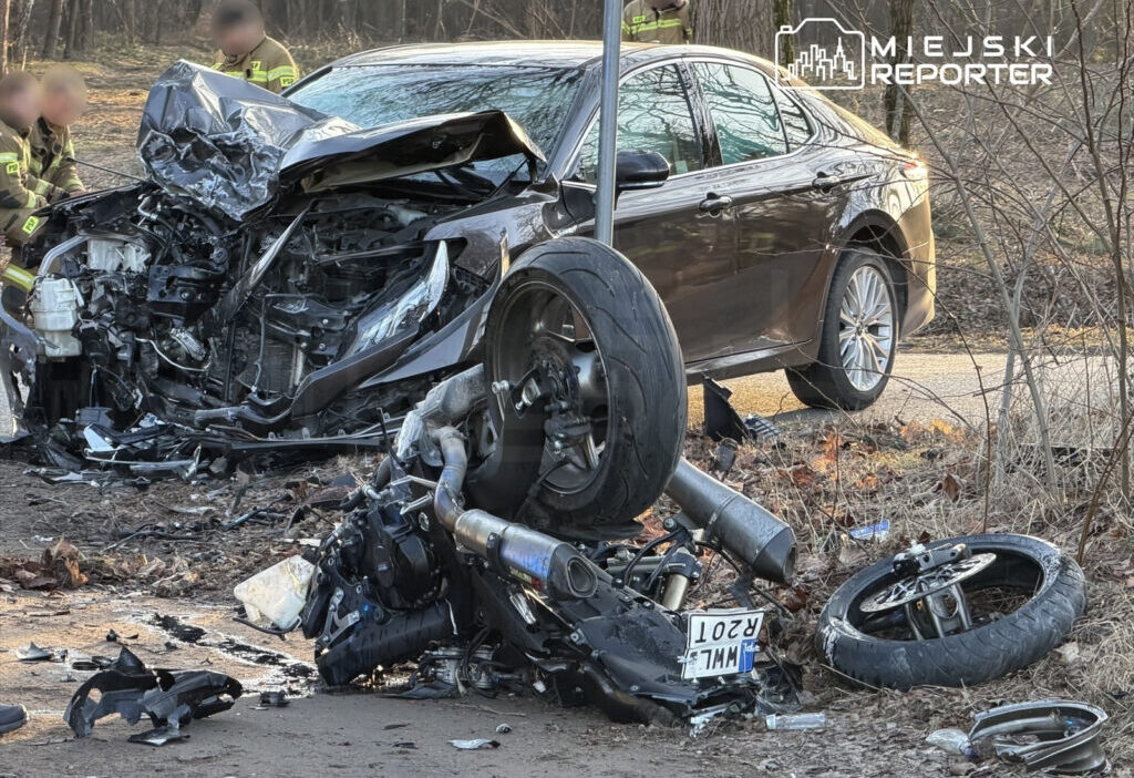 Karolew de 25 yasindaki motosiklet surucusu carpismada hayatini kaybetti toyota surucusu kacti 50424