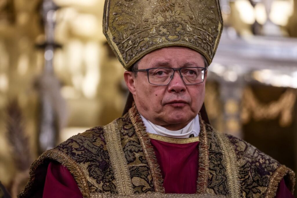 krakov dan kiev e dayanisma kampanyasi cemaatten rekor tepki 43768