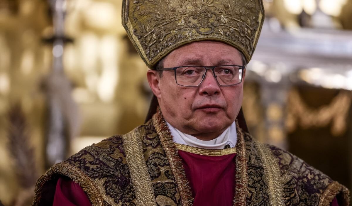 Krakov dan kiev e dayanisma kampanyasi cemaatten rekor tepki 43768