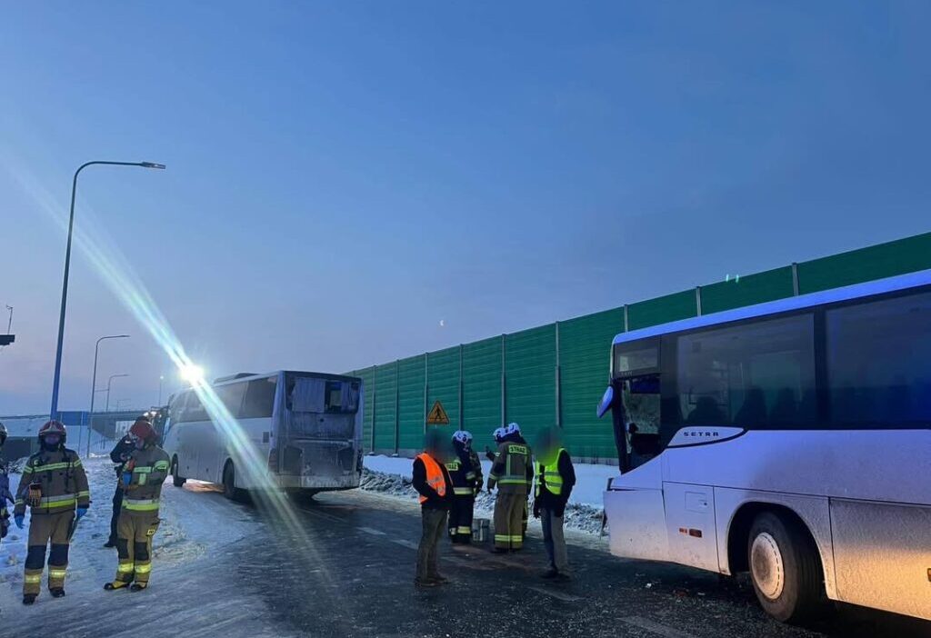 Kroczewo da otobus carpismasi 10 kisi hastaneye kaldirildi 45047