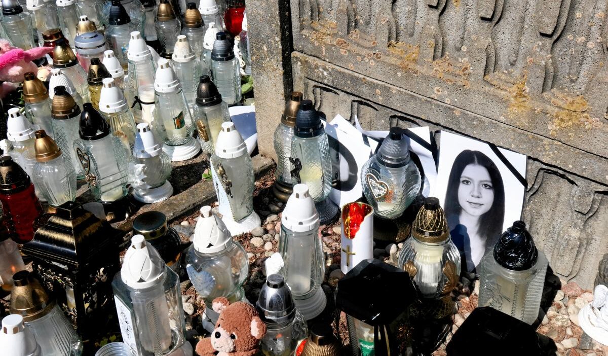 M awy daki maja cinayetinde mahkeme karari bartosz g nin annesine internetten yazdigi mesajlar icin tazminat 45519