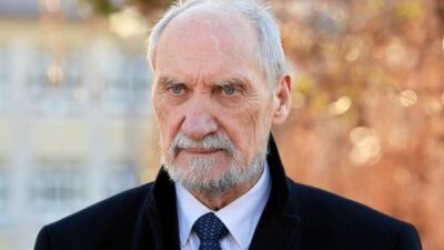 Macierewicz, tusk hükümetinin güvenlik kararlarını eleştirdi 3 Macierewicz tusk hukumetinin guvenlik kararlarini elestirdi 48441