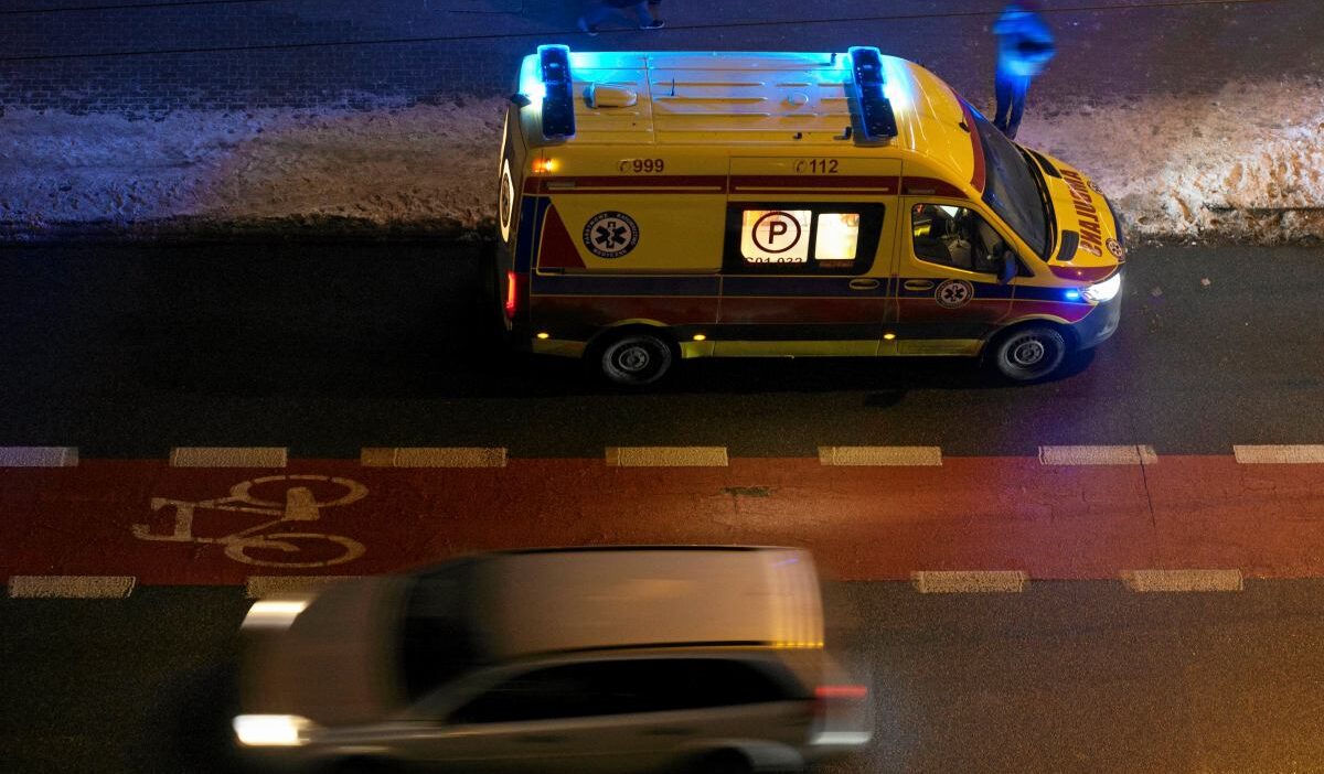 Masovya da otobus kaza 32 kisilik otobus yan yatti cok sayida kisi agir yaralandi 45486