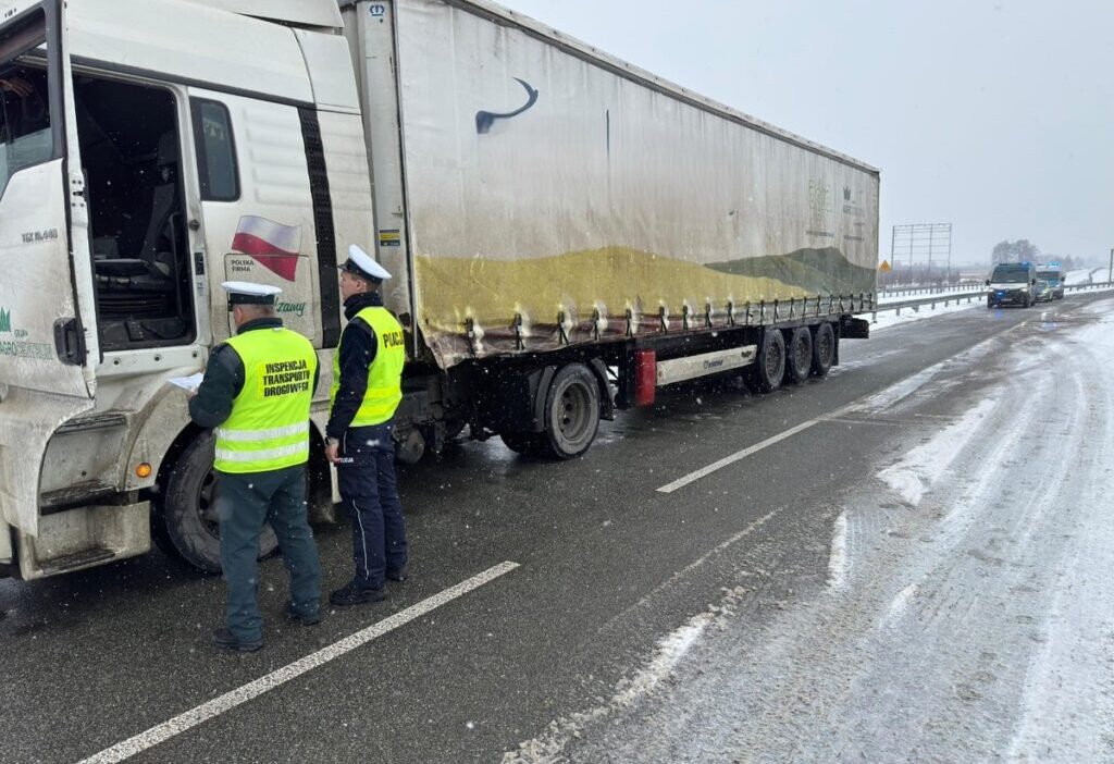 Mazowiecki garnzonu nda tehlikli madde ve sent mal tasimaciligina yonelik kontroller duzenlendi 43749